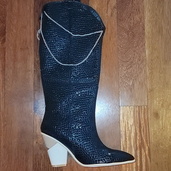 Size 12 womens boots - Picture 4 of 5